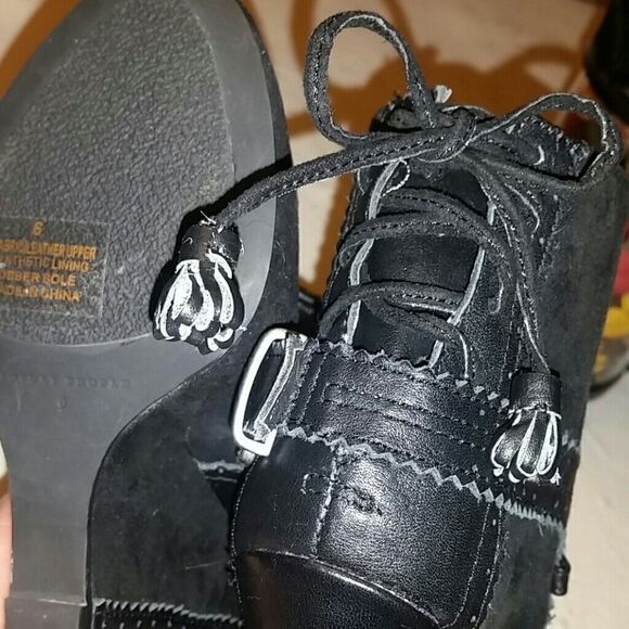 𝅺SEXY SUEDE BLACK BOOTY BY LOVELY PEOPLE - Picture 3 of 4